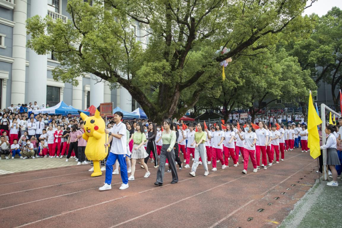 高中运动会方针是什么_高中运动会方队口号有气势_高中运动会方阵